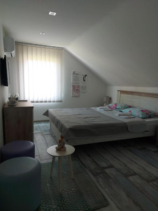 Lucic Guesthouse Cetinje Exteriér fotografie