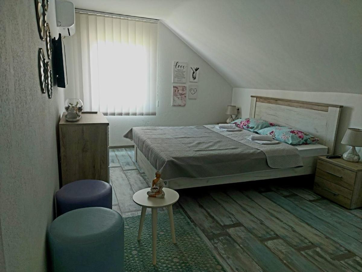 Lucic Guesthouse Cetinje Exteriér fotografie